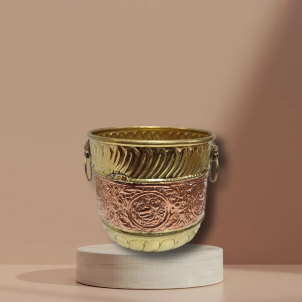 *abhijaat* Brass planter