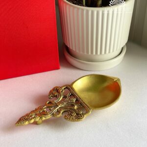 Archana - Kapoor Diya with Handle