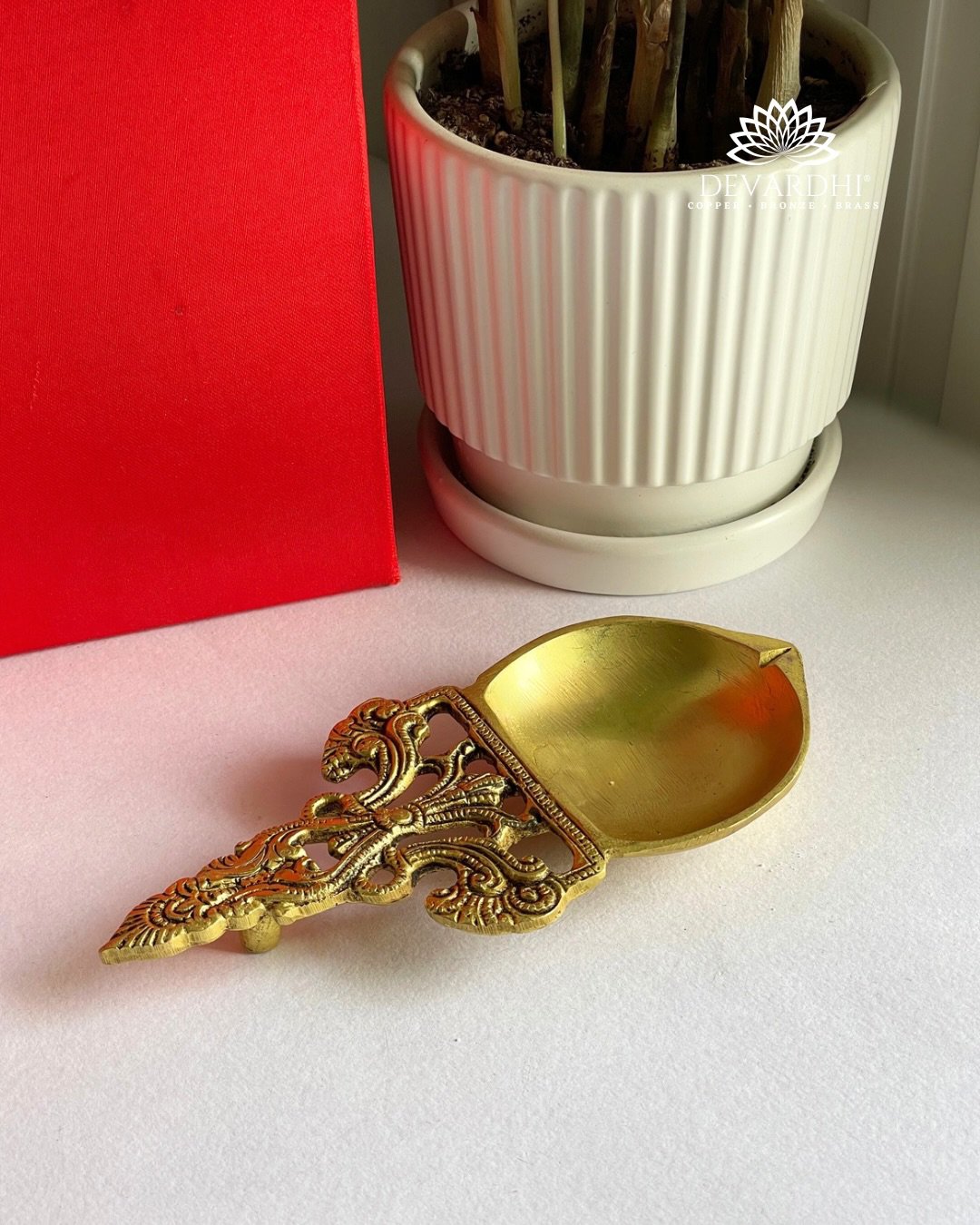 Archana - Kapoor Diya with Handle